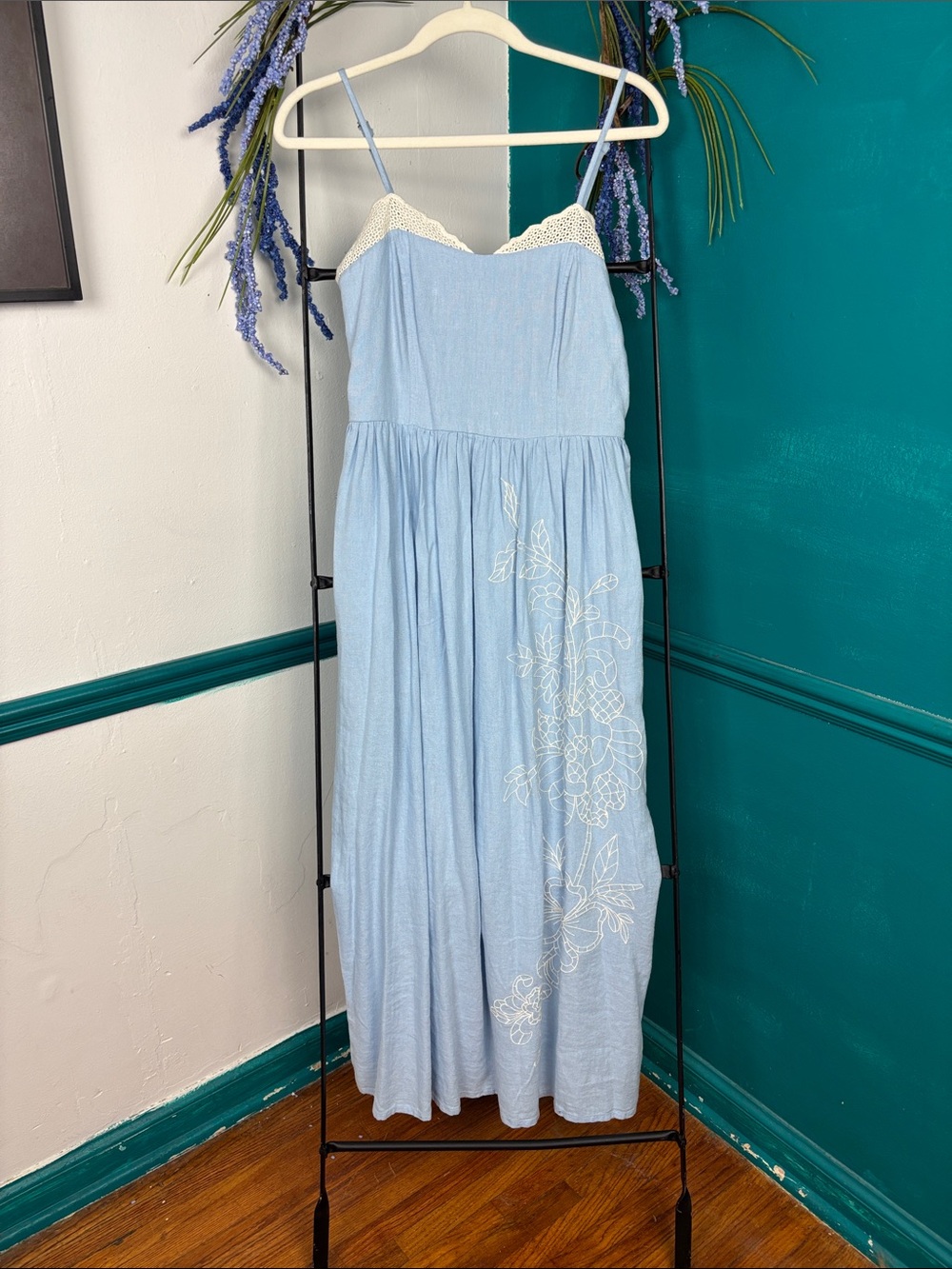 Universal Thread Light Blue Crochet-Trim Tank Top